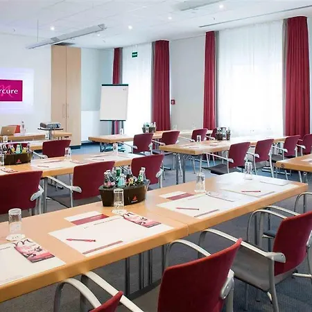 Otel Mercure Frankfurt Sued 4*