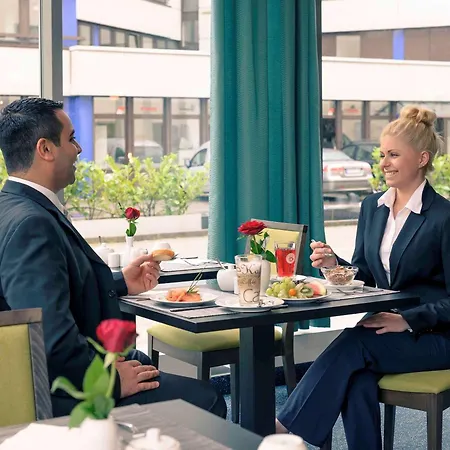 מלון Mercure Frankfurt Sued 4*