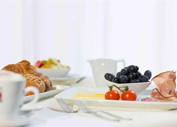 Otel Mercure Frankfurt Sued 4*