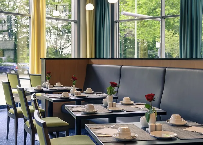 Otel Mercure Frankfurt Sued 4*